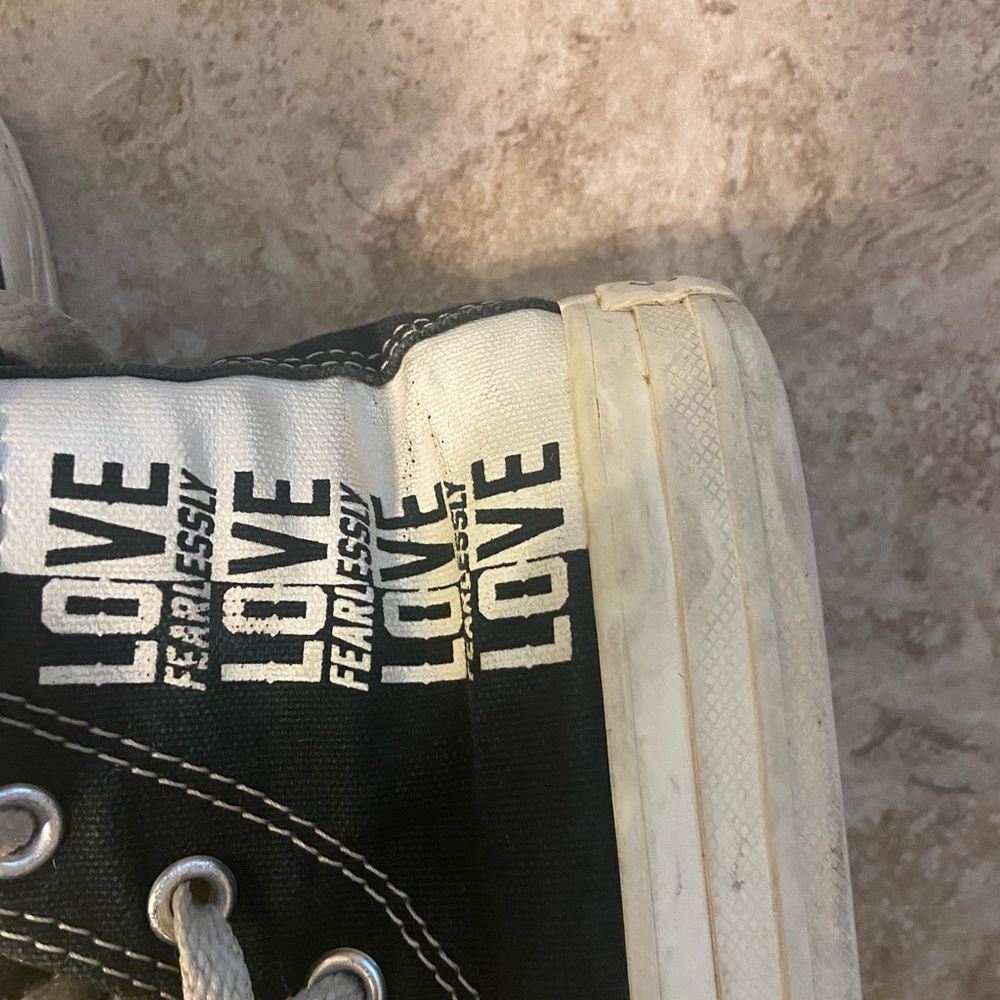 Love fearlessly converse sneakers - Picture 4 of 7